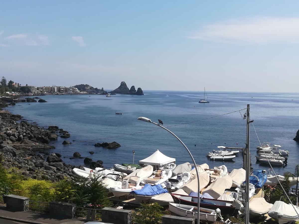 Апартаменты La Terrazza Dei Normanni Ачи Костелло Экстерьер фото